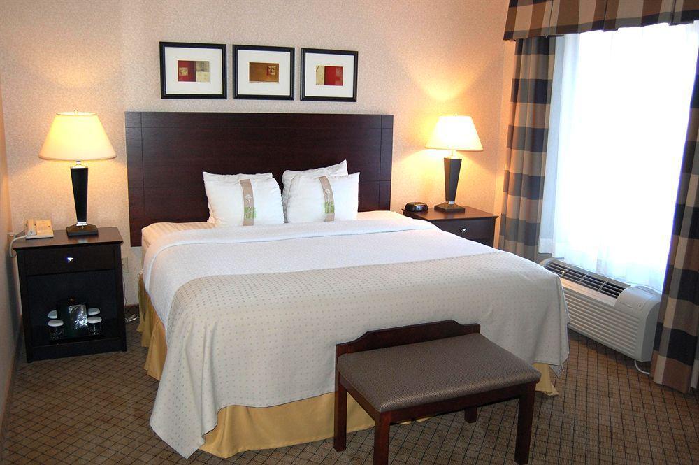 Holiday Inn & Suites Wausau-Rothschild By Ihg Bilik gambar