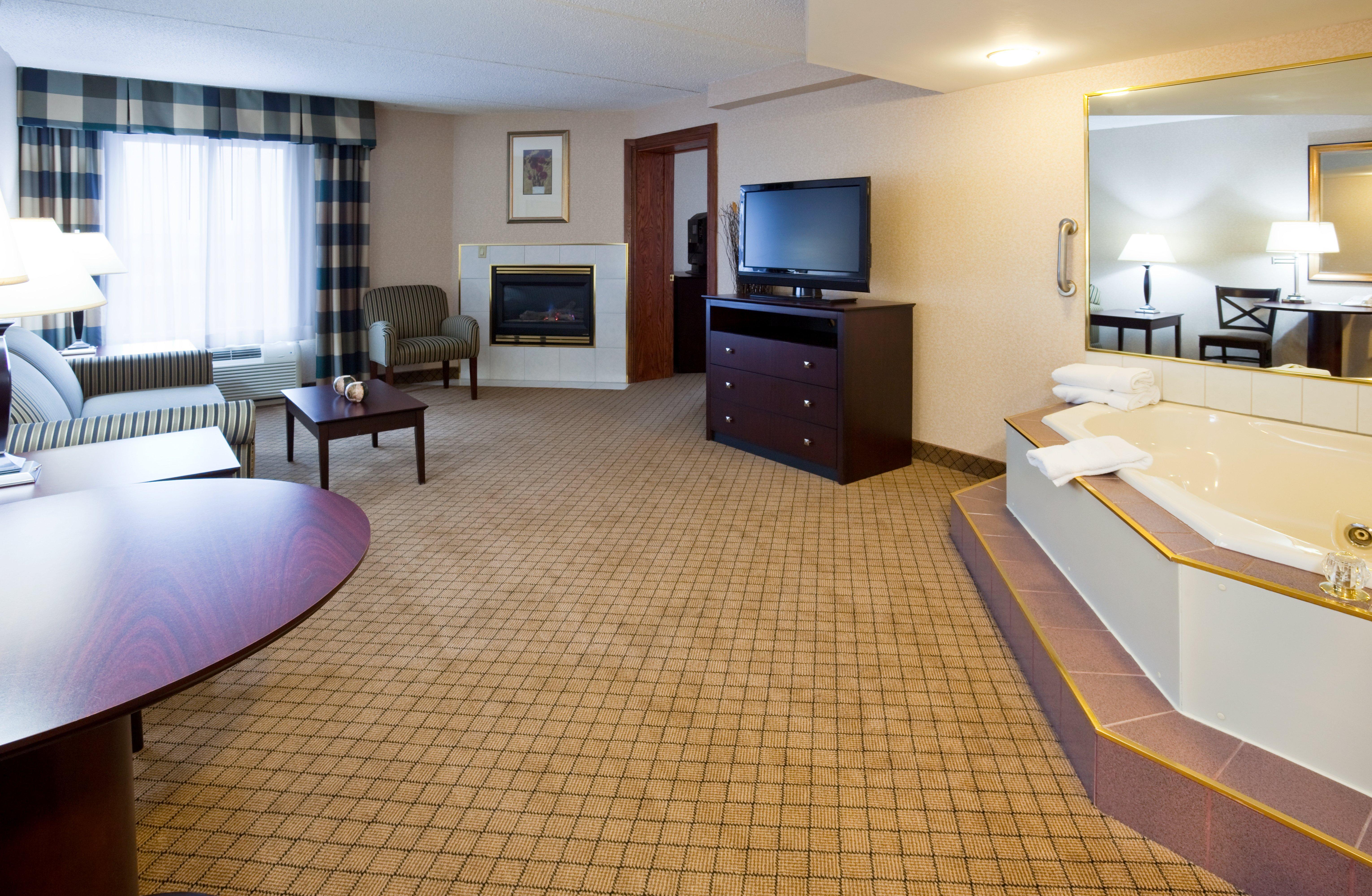 Holiday Inn & Suites Wausau-Rothschild By Ihg Luaran gambar